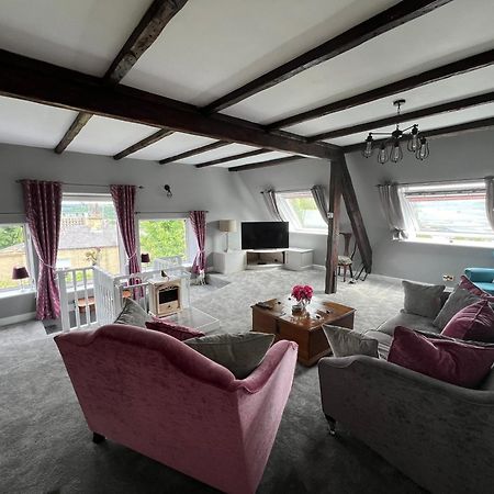 The Loft @ Brighouse 아파트 외부 사진